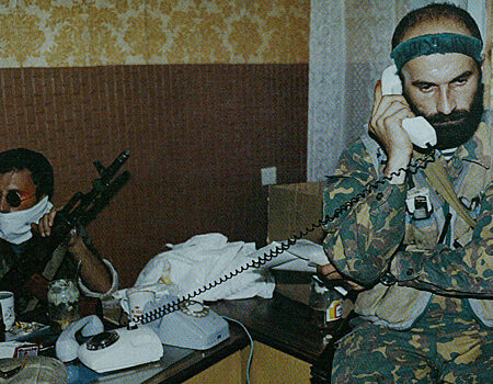 30 лет штурма больницы в Буденновске: откровенный разговор с фотографом, ставшей заложницей ужасов 1995 года
