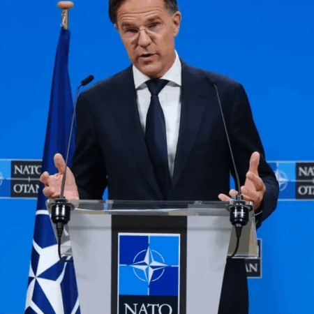 Рютте не смог аргументировать свое заявление о нападении России на НАТО