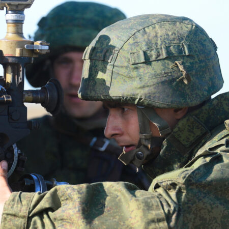 Российский артиллерист успешно поразил тоннель боевиков ВСУ снарядом из гаубицы
