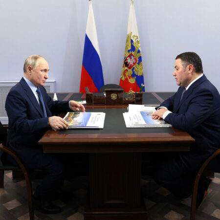 Владимир Путин провел рабочую встречу с Игорем Руденей