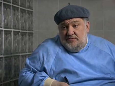 Андрей Шарков о том, как стал актером, играющим медика