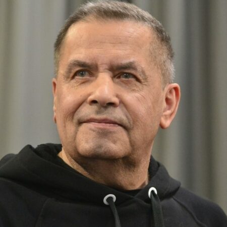 Расторгуев рассказал, считает ли он себя легендой