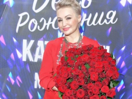 Катя Лель: от «космического» дня рождения до вечеринки Ираклия