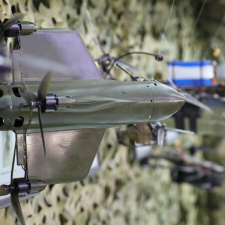 В центре беспилотных систем инженерных войск группировки «Север» показали «ноу-хау»: фотогалерея