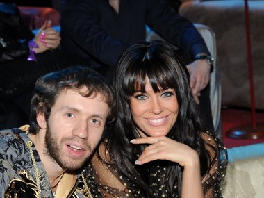 Экс-солистка Hi-Fi Татьяна Терешина вернулась на премьеру с детьми после многолетнего перерыва