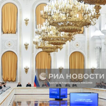 Владимир Путин провел заседание Государственного совета: фоторепортаж